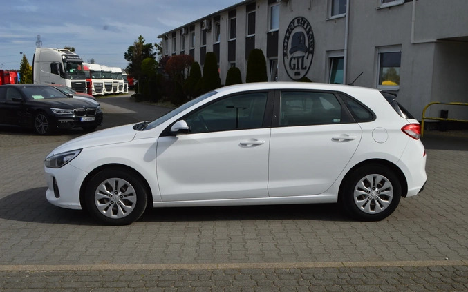 Hyundai I30 cena 29889 przebieg: 301850, rok produkcji 2017 z Zduńska Wola małe 191